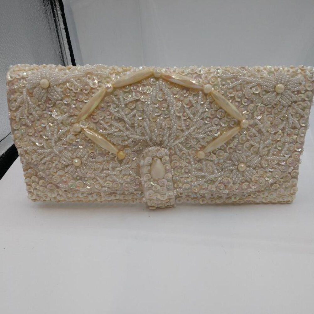 Vintage 60s Clutch/Purse Opalescent Beaded Sequin White Satin Handbag